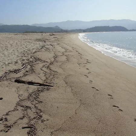 Studio Pieds Dans L'eau شقة *